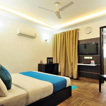Rr Residency Hotel Делхи Екстериор снимка