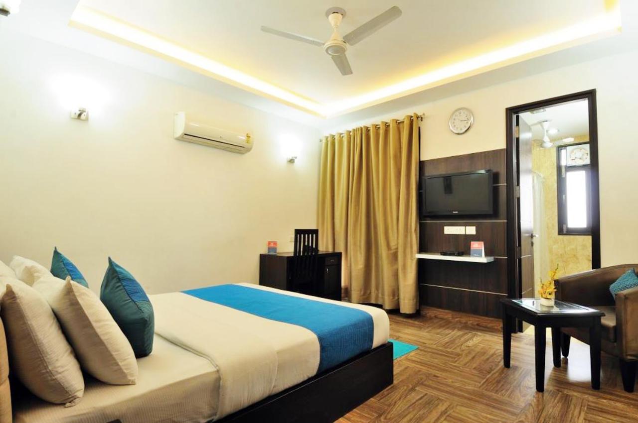 Rr Residency Hotel Делхи Екстериор снимка