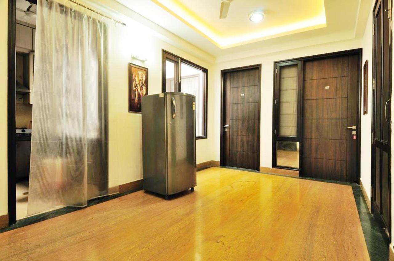Rr Residency Hotel Делхи Екстериор снимка