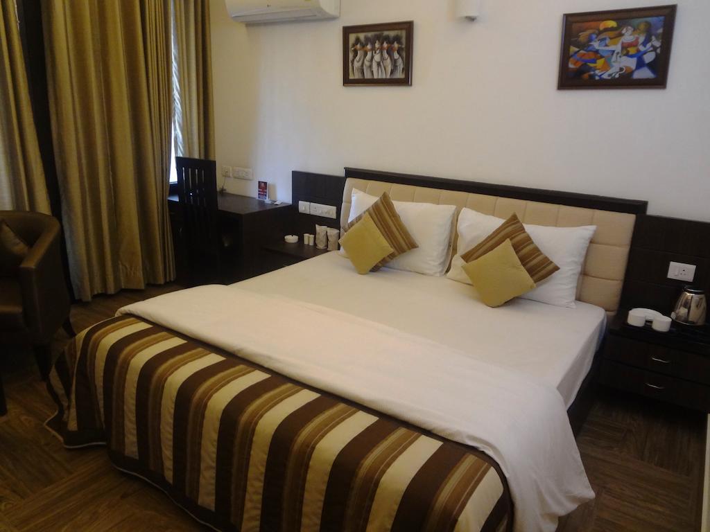 Rr Residency Hotel Делхи Стая снимка