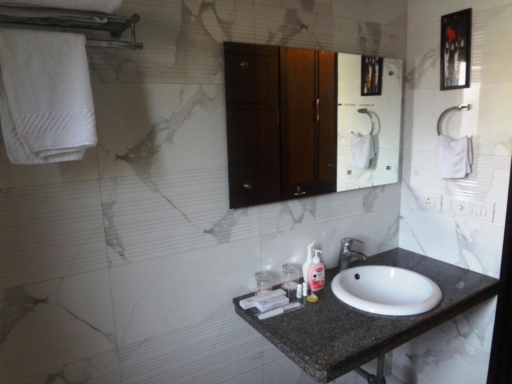 Rr Residency Hotel Делхи Стая снимка