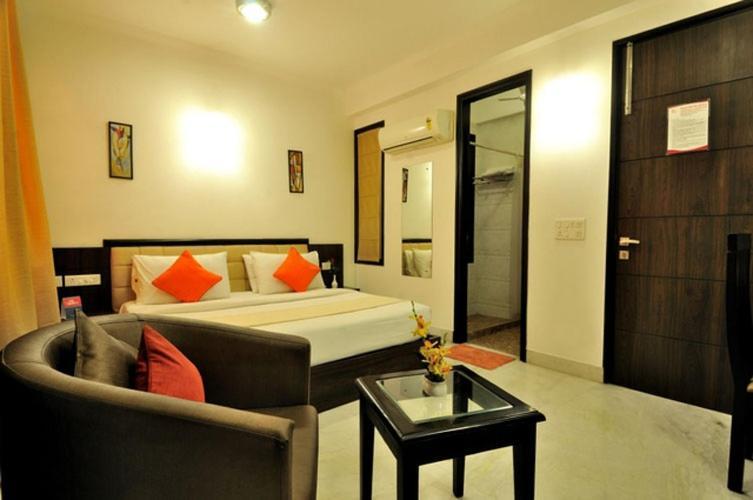 Rr Residency Hotel Делхи Екстериор снимка