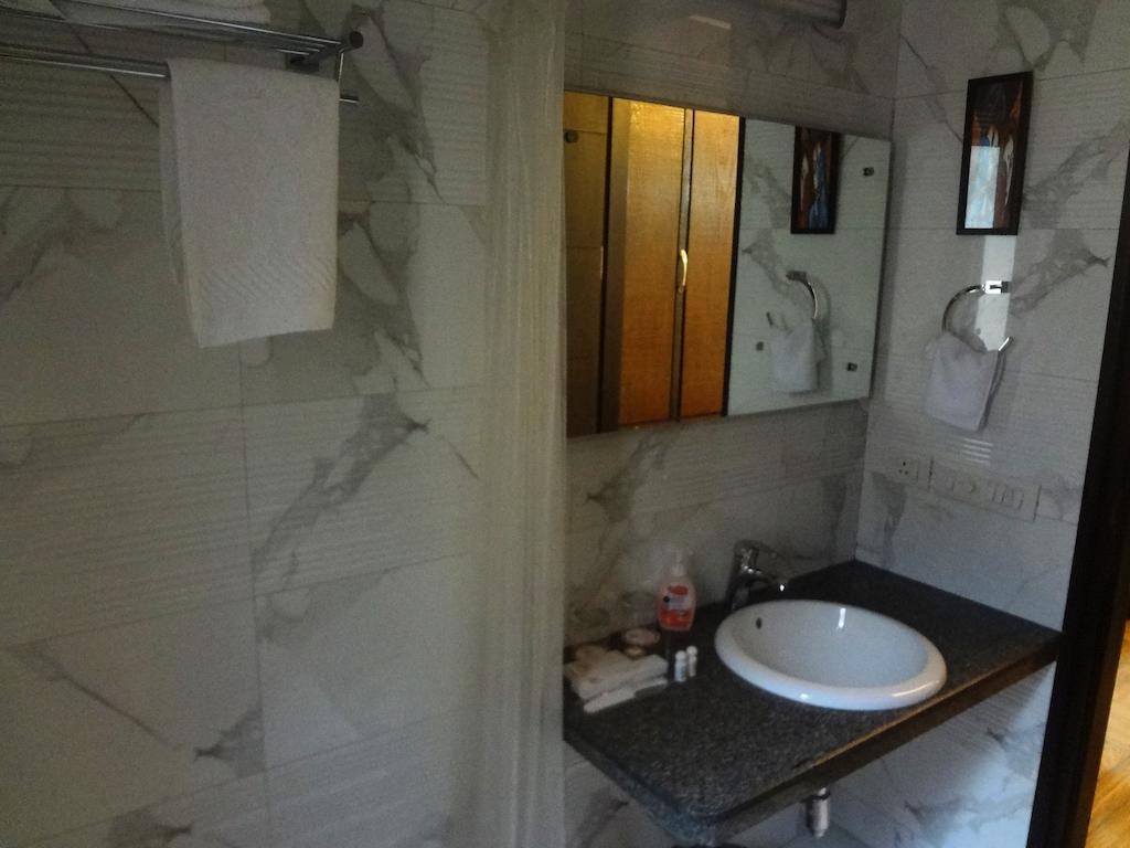 Rr Residency Hotel Делхи Екстериор снимка