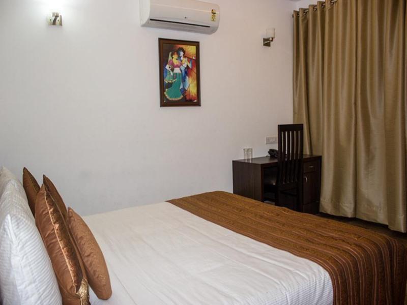 Rr Residency Hotel Делхи Екстериор снимка